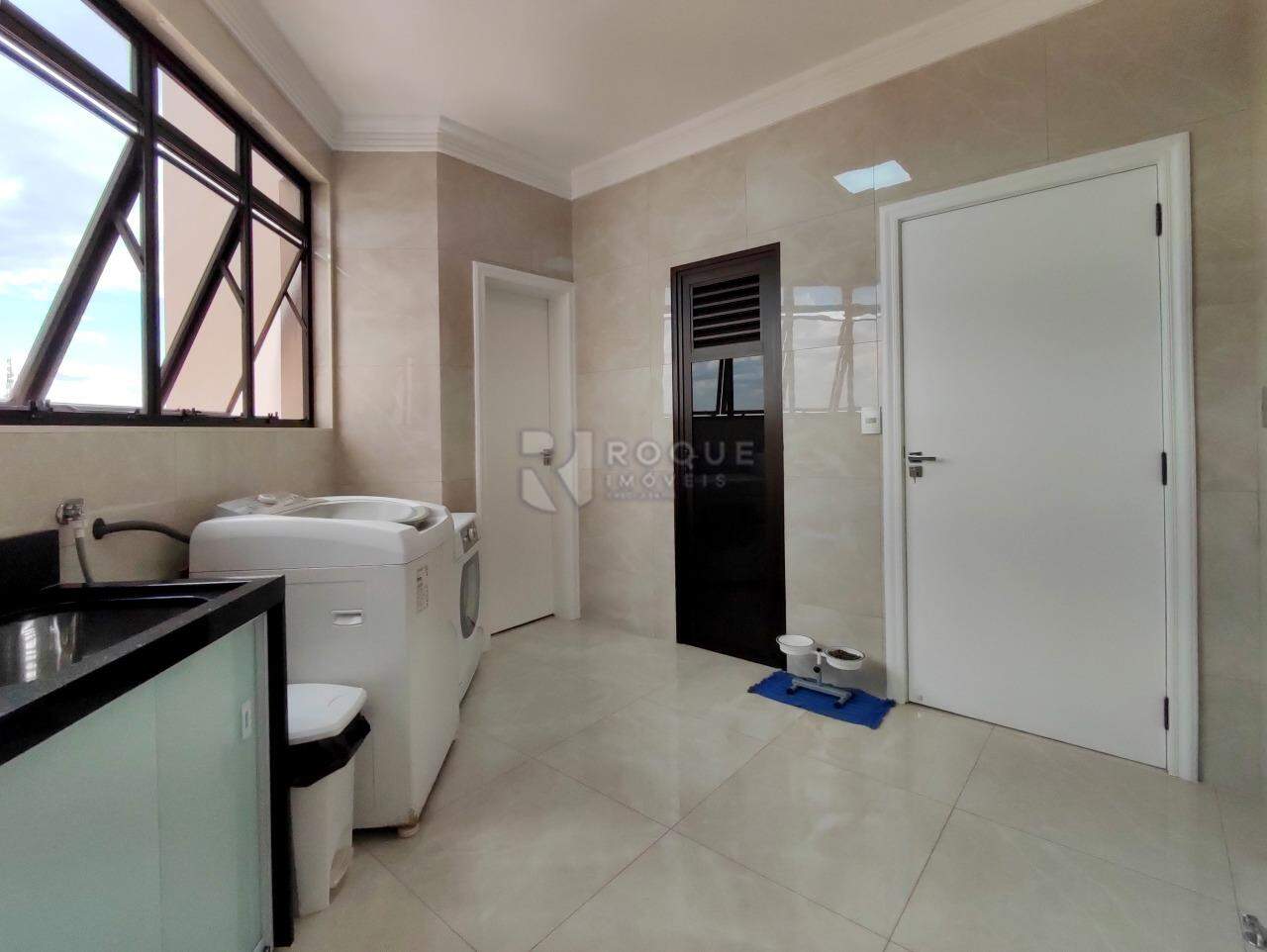 Apartamento para aluguel no bairro Centro: Lavanderia