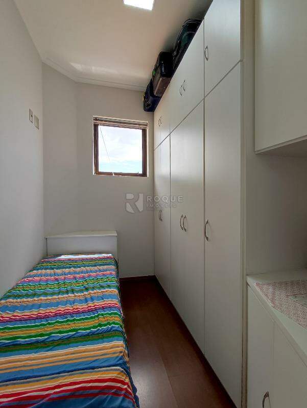 Apartamento para aluguel no bairro Centro: Dormitório Empregada