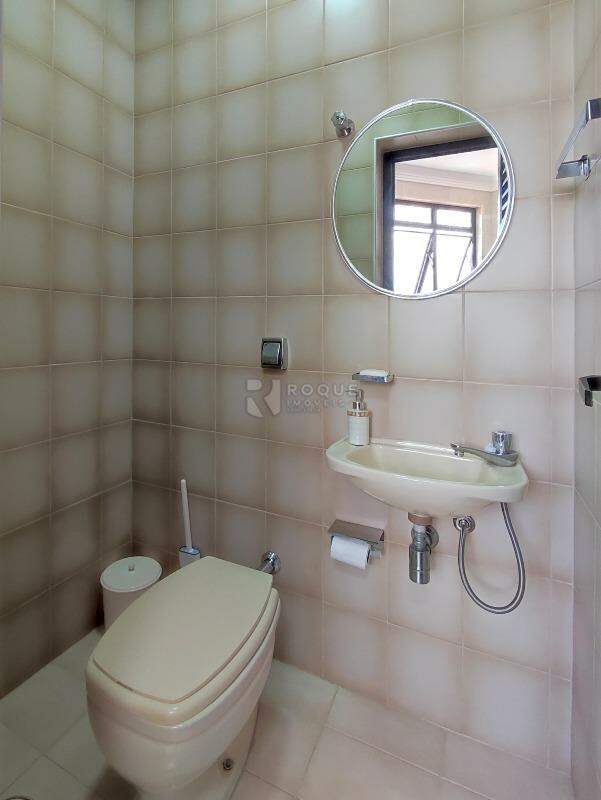 Apartamento para aluguel no bairro Centro: WC Empregada