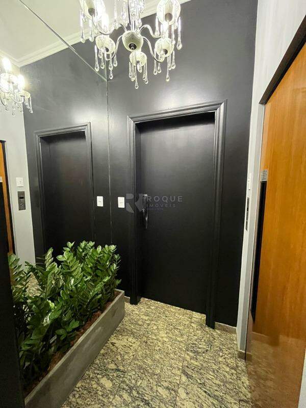 Apartamento para aluguel no bairro Centro: Hall