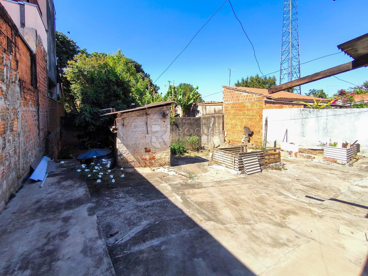 Casa Residencial à venda no bairro Jardim Nova Suiça: QUINTAL