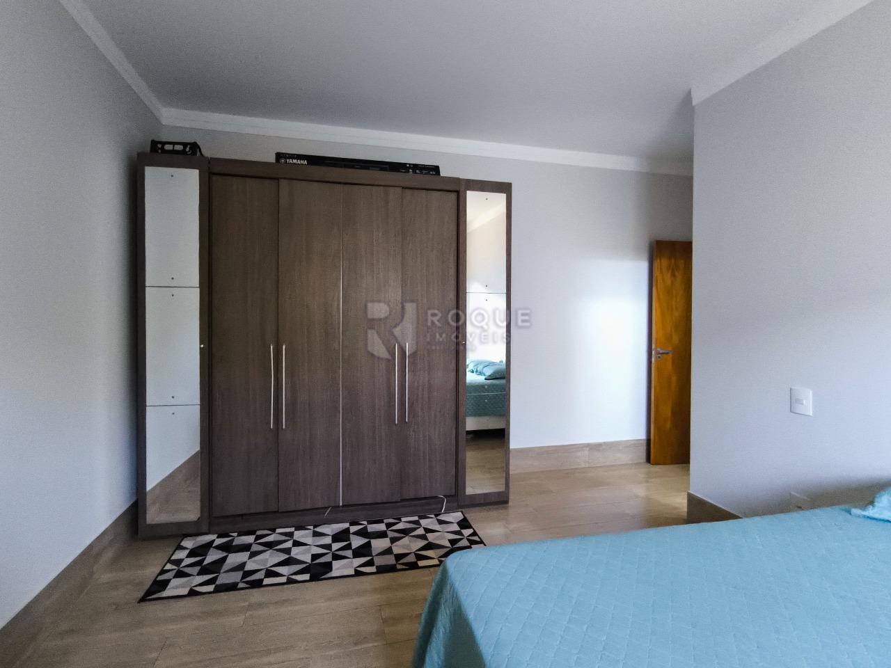 Casa Residencial à venda no bairro Residencial Colinas do Engenho I: SUÍTE