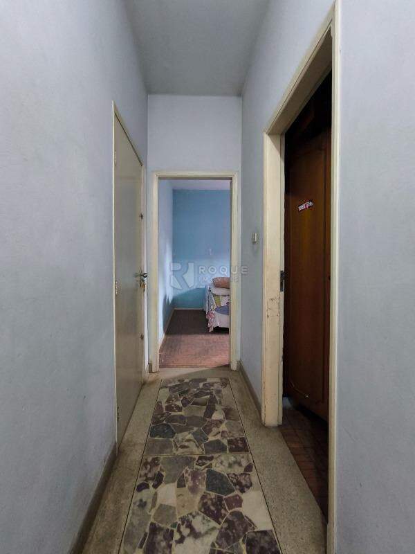 Casa Residencial à venda no bairro Vila Cristovam: CORREDOR INTERNO