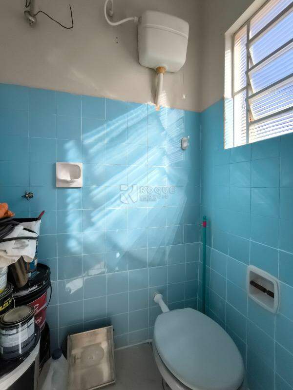 Casa Residencial à venda no bairro Vila Cristovam: BANHEIRO EXTERNO
