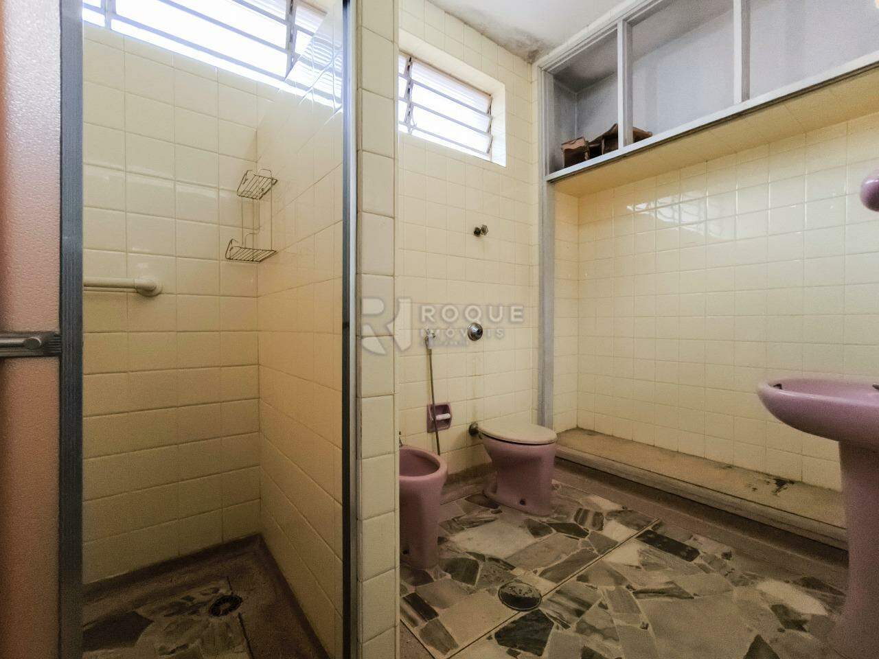 Casa Residencial à venda no bairro Vila Cristovam: BANHEIRO SOCIAL