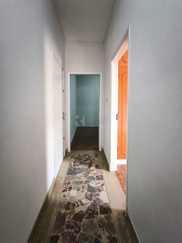 Casa Residencial à venda no bairro Vila Cristovam: CORREDOR INTERNO