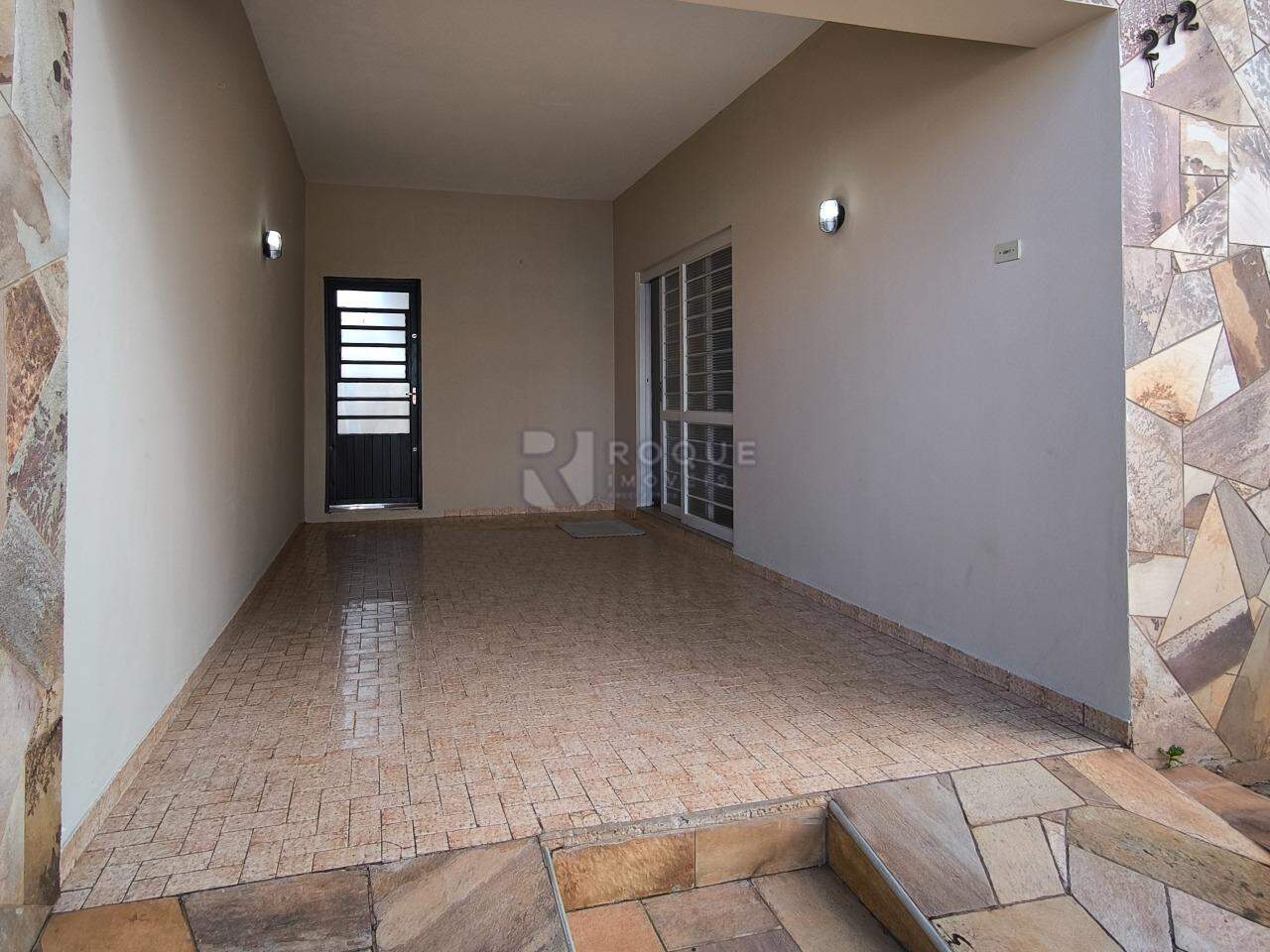 Casa Residencial à venda no bairro Vila Cristovam: GARAGEM