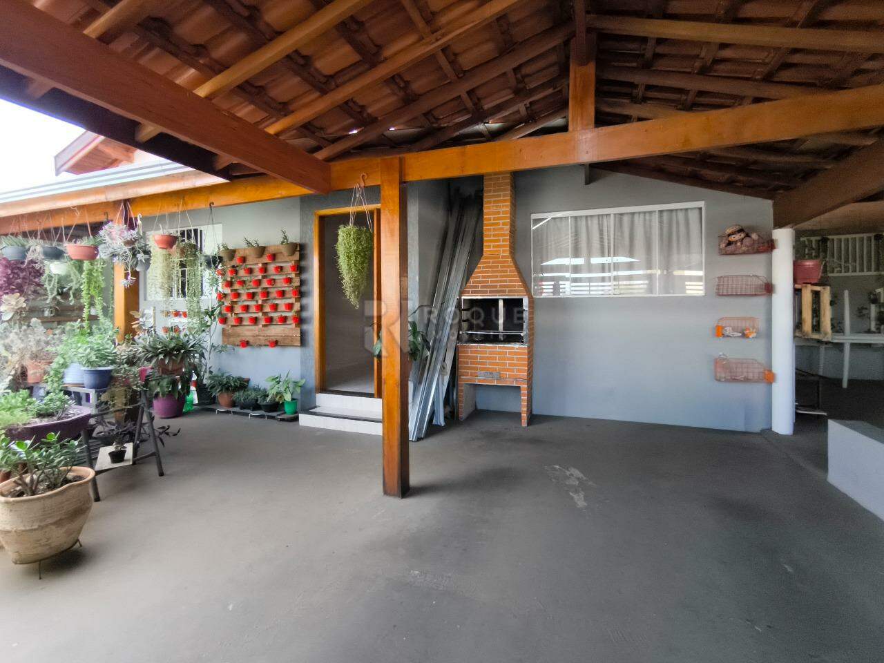 Casa Residencial à venda no bairro JARDIM IRACEMA: FRENTE