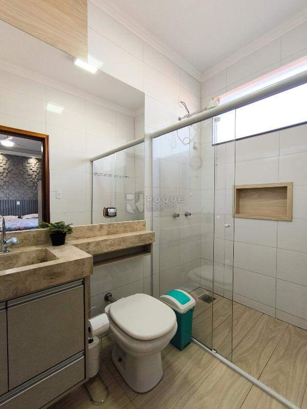 Casa Residencial à venda no bairro JARDIM IRACEMA: WC SUÍTE CASA 2