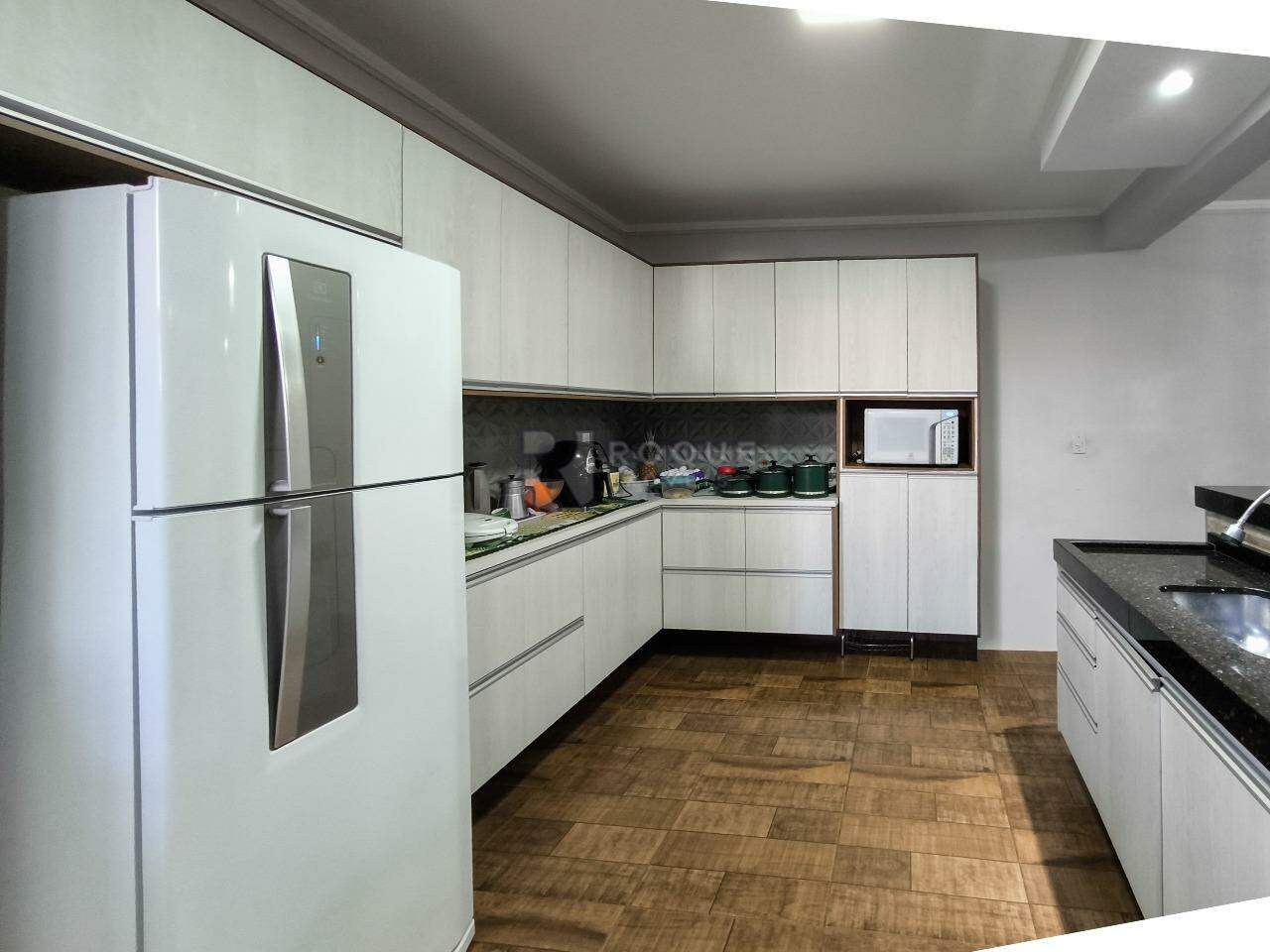 Casa Residencial à venda no bairro JARDIM IRACEMA: COZINHA CASA 2