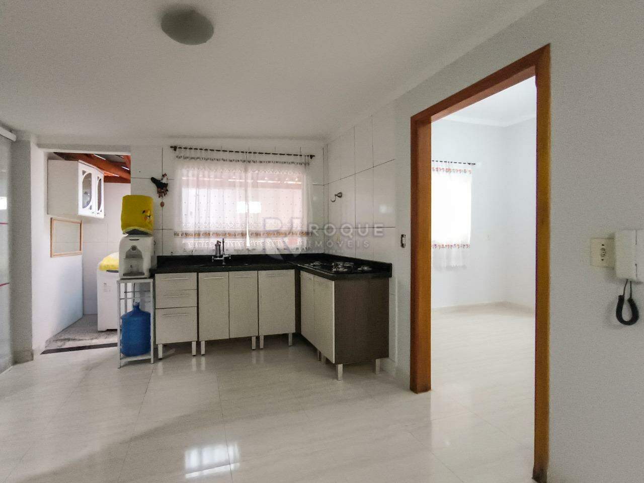 Casa Residencial à venda no bairro JARDIM IRACEMA: COZINHA