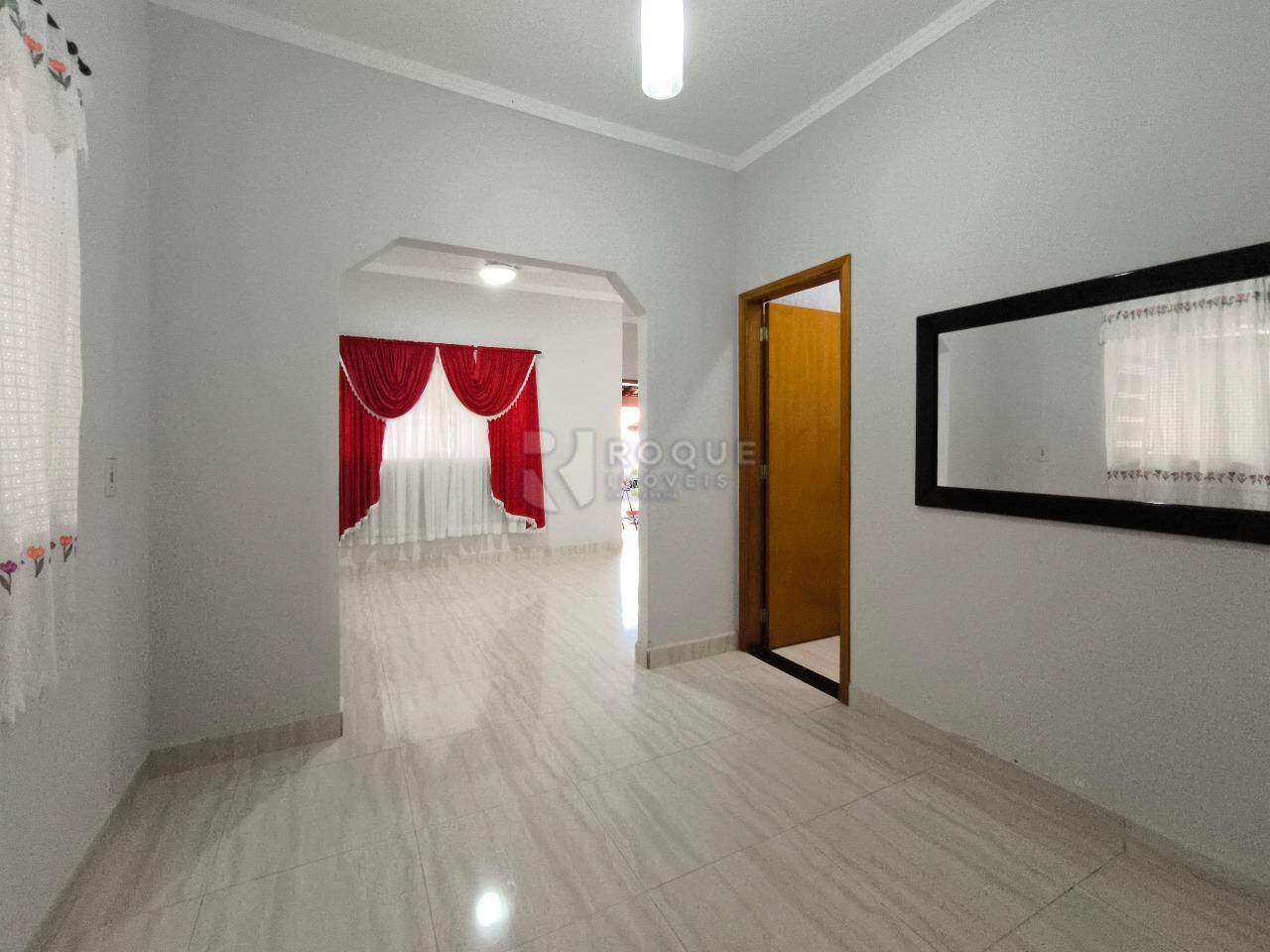 Casa Residencial à venda no bairro JARDIM IRACEMA: SALA DE JANTAR