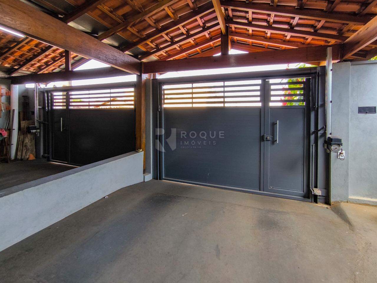Casa Residencial à venda no bairro JARDIM IRACEMA: GARAGEM
