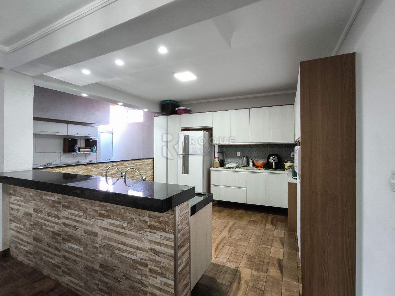 Casa Residencial à venda no bairro JARDIM IRACEMA: COZINHA CASA 2