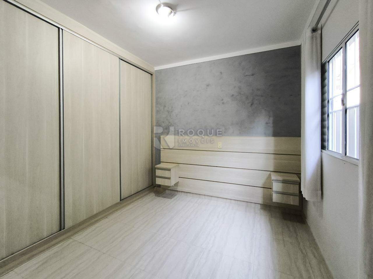 Casa Residencial à venda no bairro JARDIM IRACEMA: SUÍTE