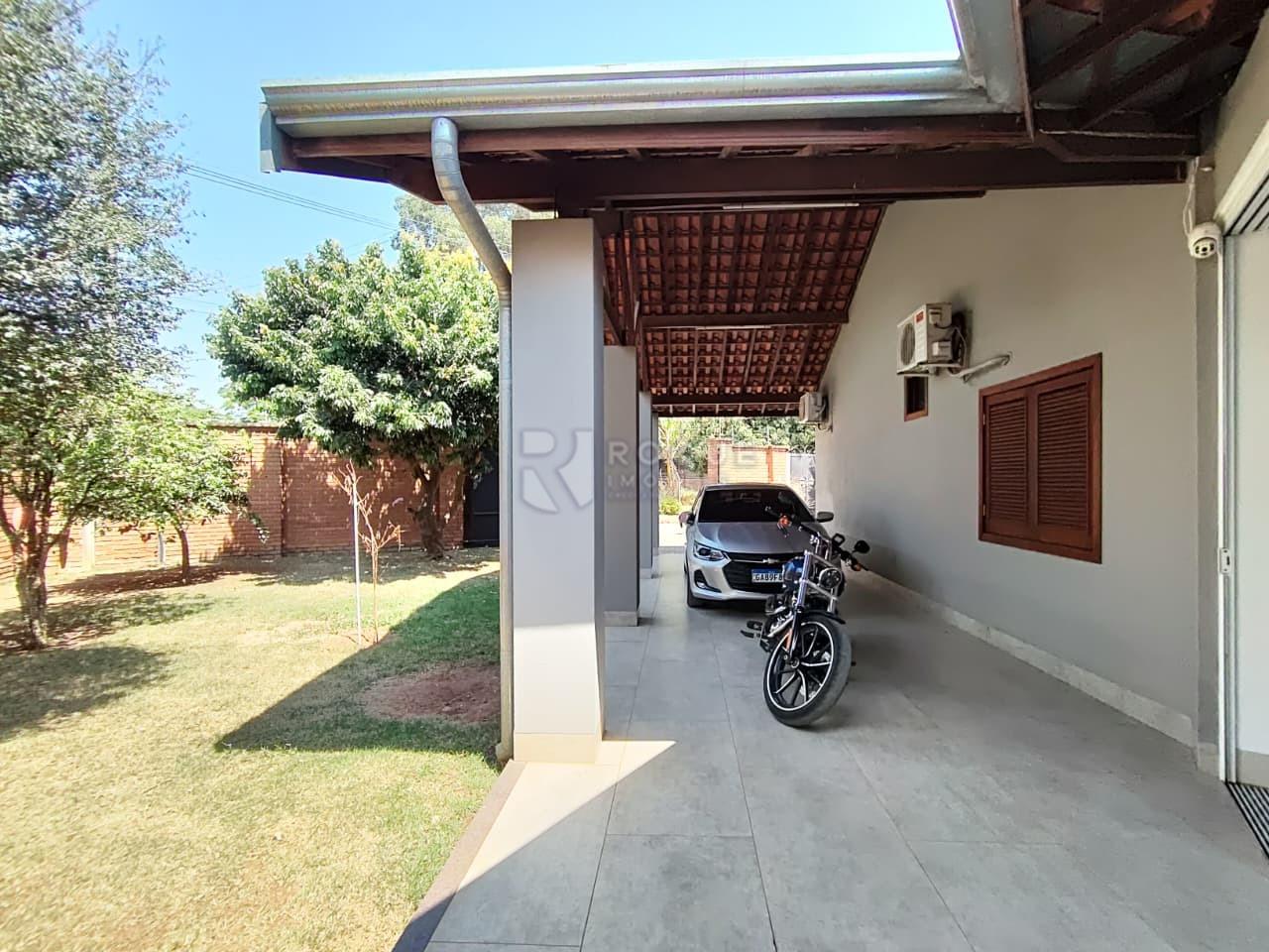 Chácara para aluguel no bairro Jardim do Lago: Garagem