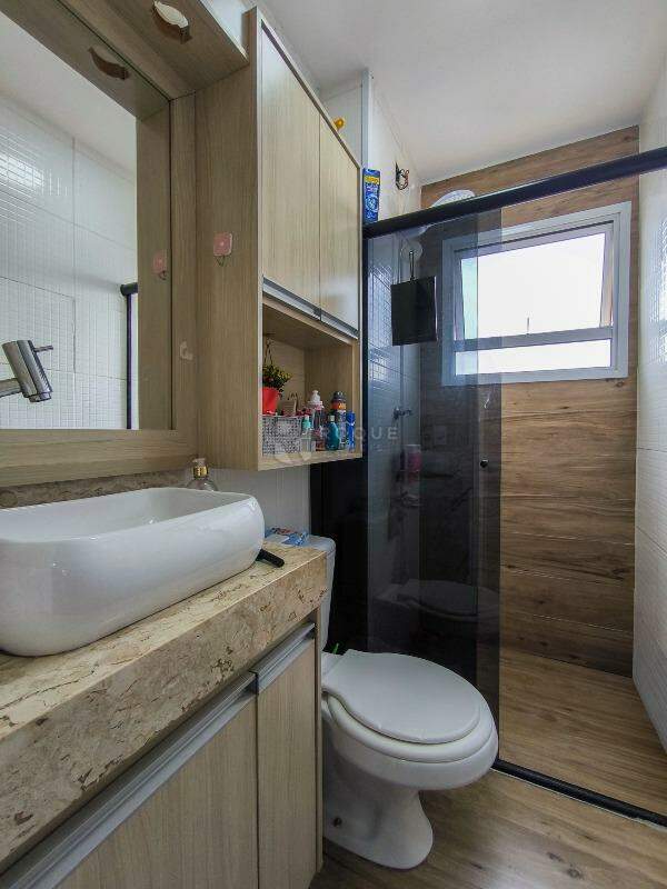 Apartamento à venda no bairro Chácaras Antonieta: BANHEIRO SOCIAL