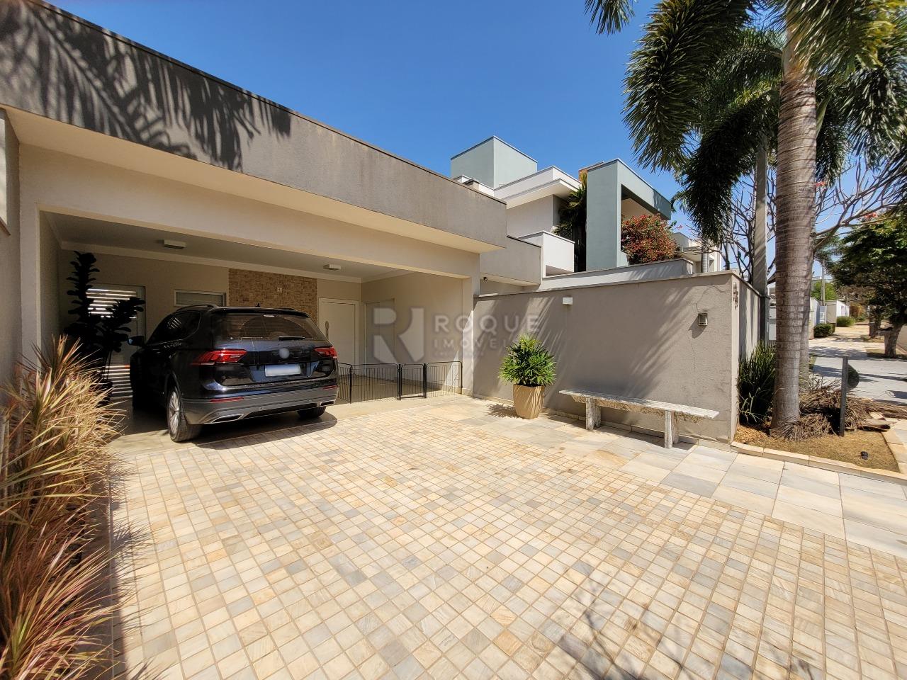 Casa em condomínio à venda no bairro Parque Residencial Roland: GARAGEM