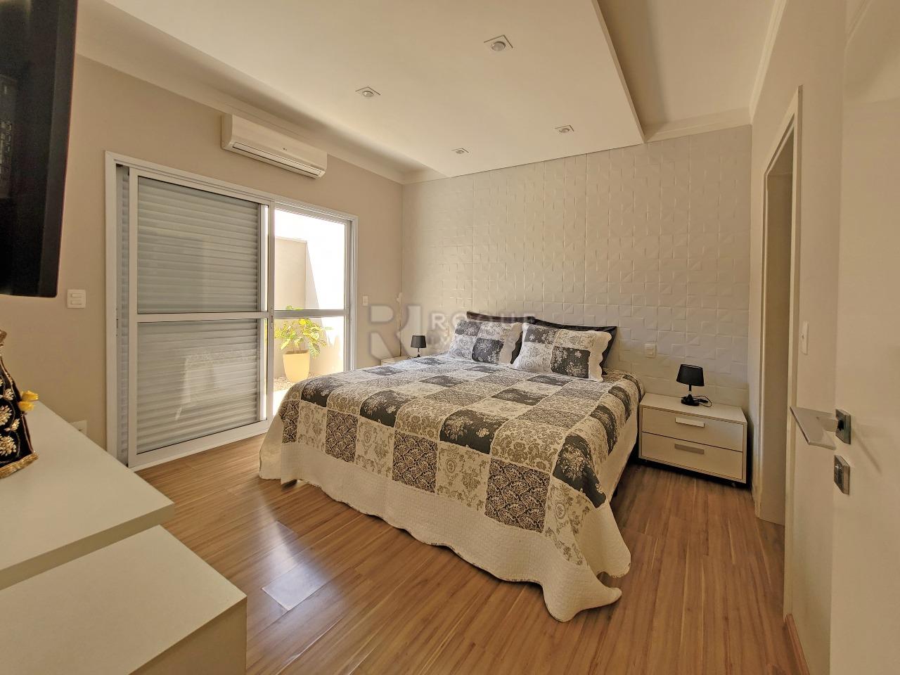 Casa em condomínio à venda no bairro Parque Residencial Roland: SUÍTE 2