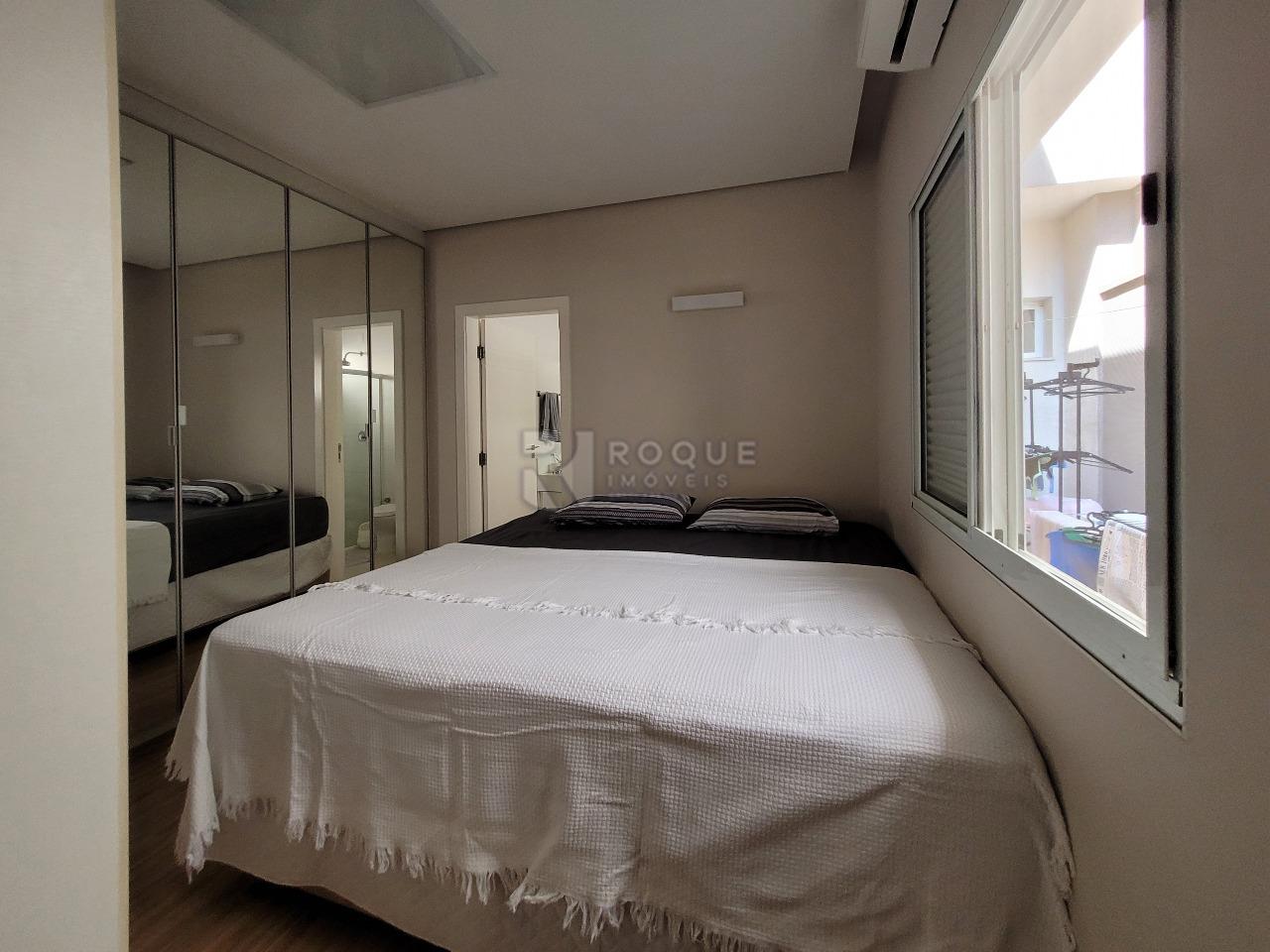 Casa em condomínio à venda no bairro Parque Residencial Roland: SUÍTE 1