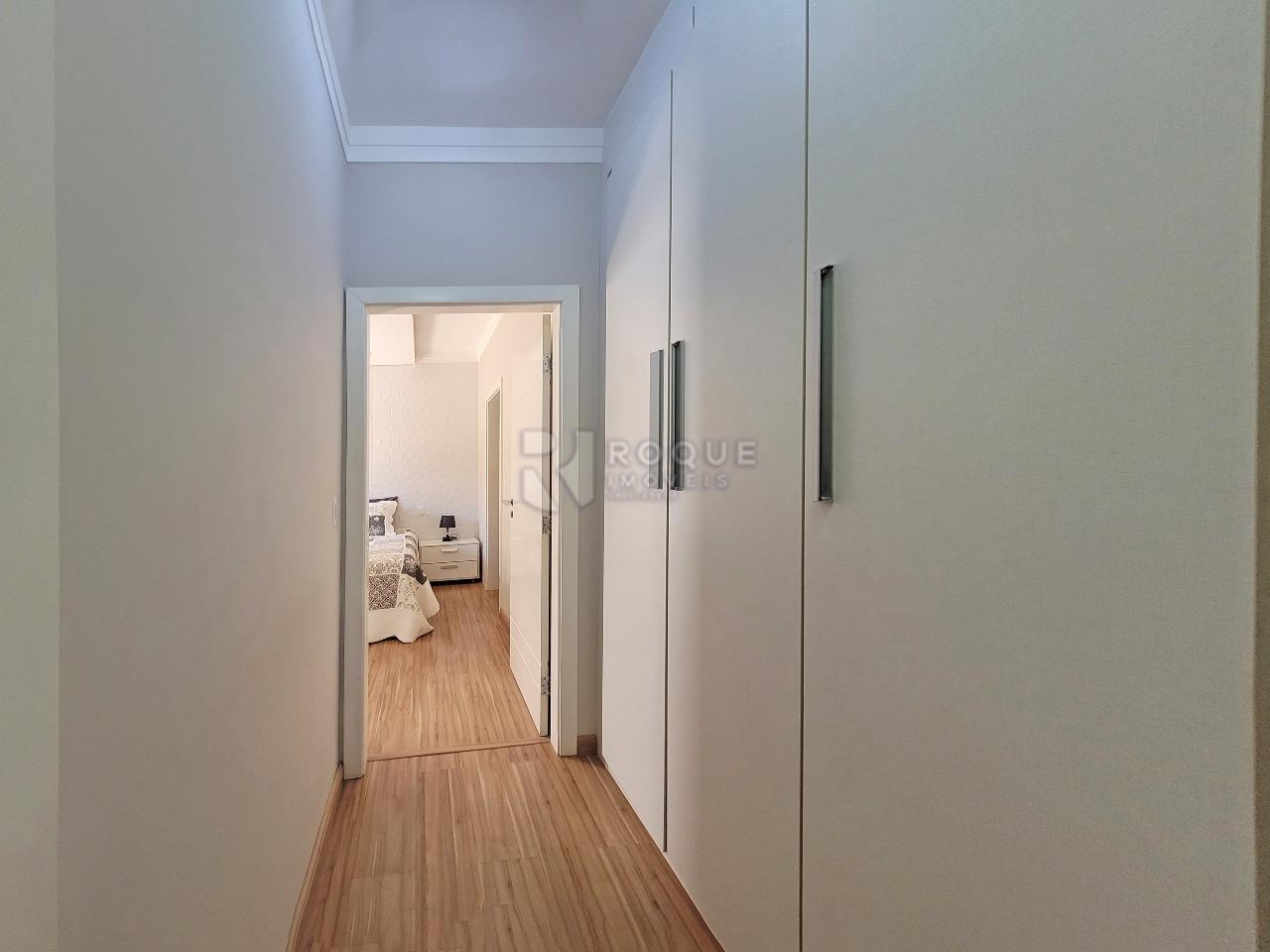Casa em condomínio à venda no bairro Parque Residencial Roland: CLOSET SUÍTE 2