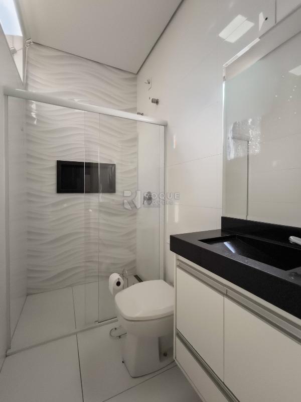 Casa Residencial à venda no bairro Jardim Campo Verde I: BANHEIRO SOCIAL