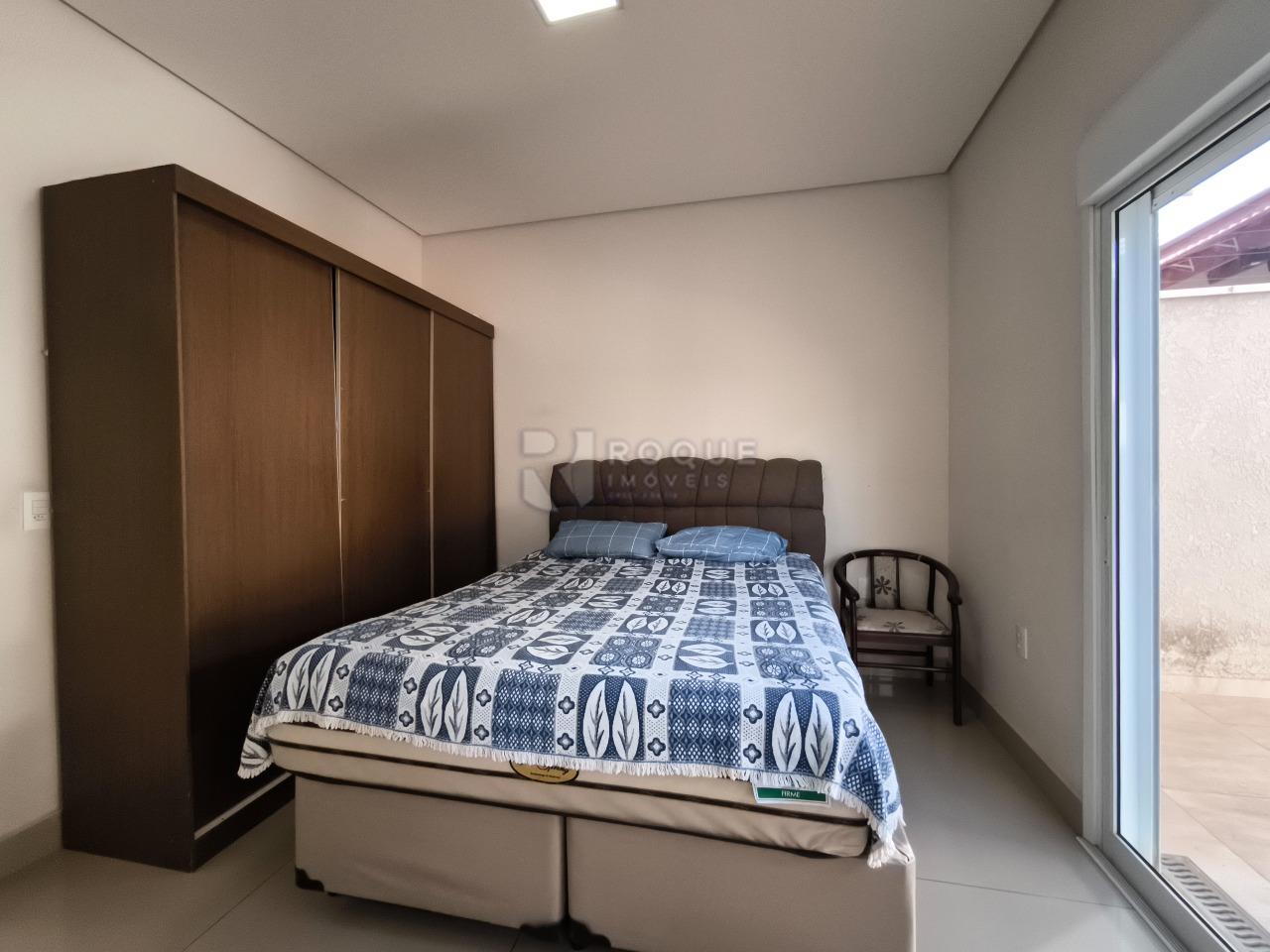 Casa Residencial à venda no bairro Jardim Campo Verde I: SUÍTE