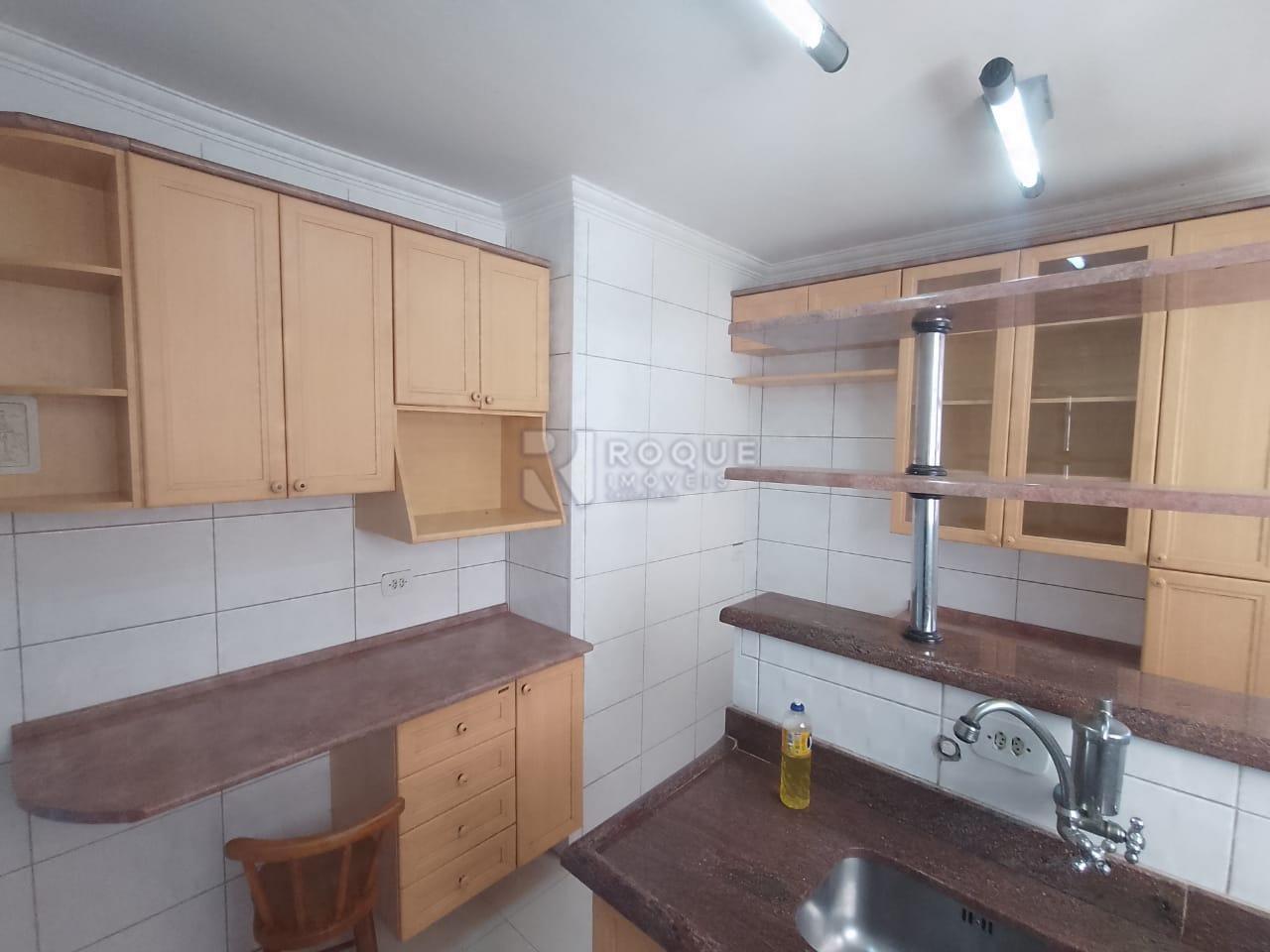Apartamento à venda no bairro Jardim Ipiranga: Armários cozinha