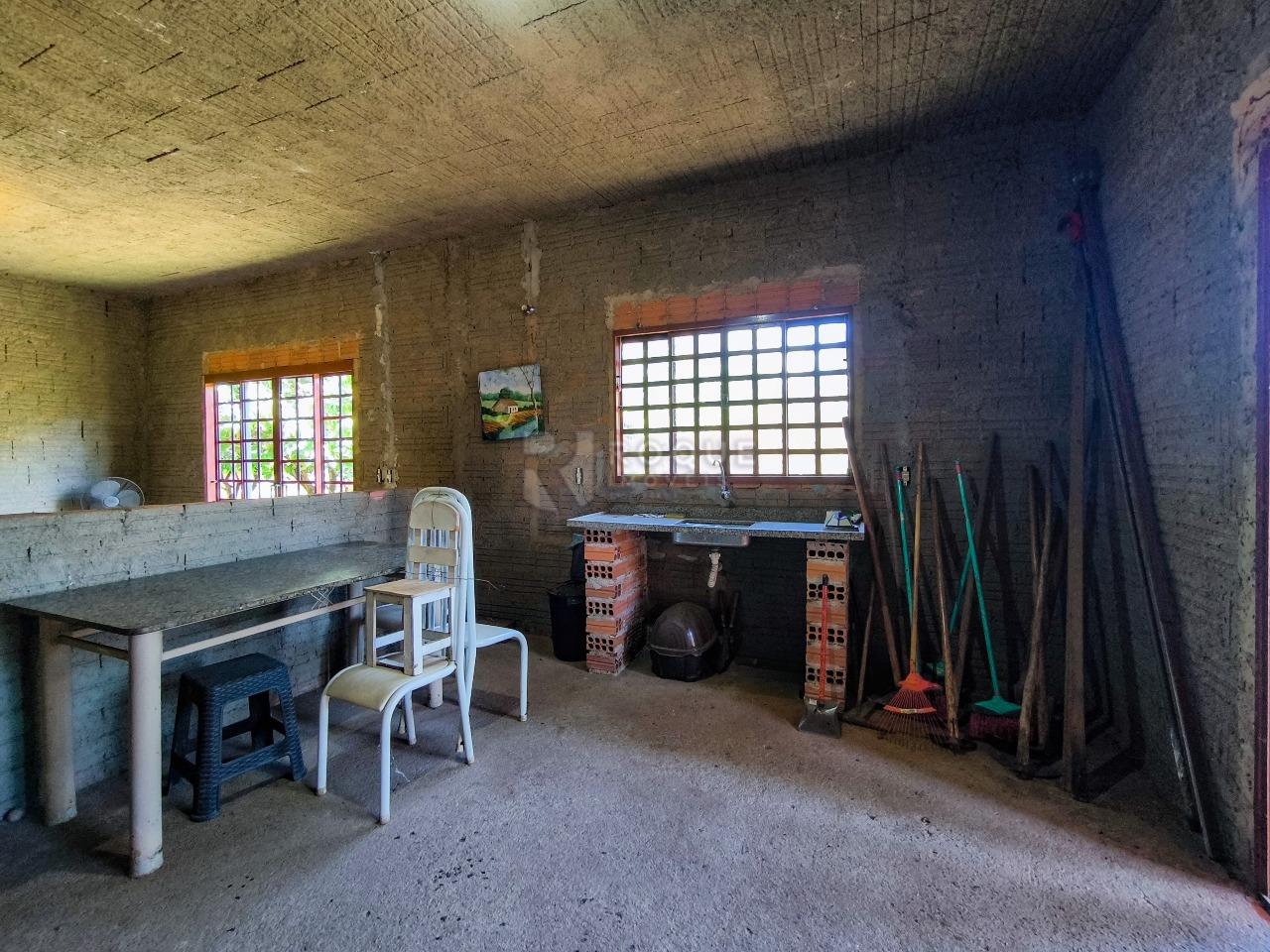 Chácara à venda no bairro Pires de Cima: COZINHA