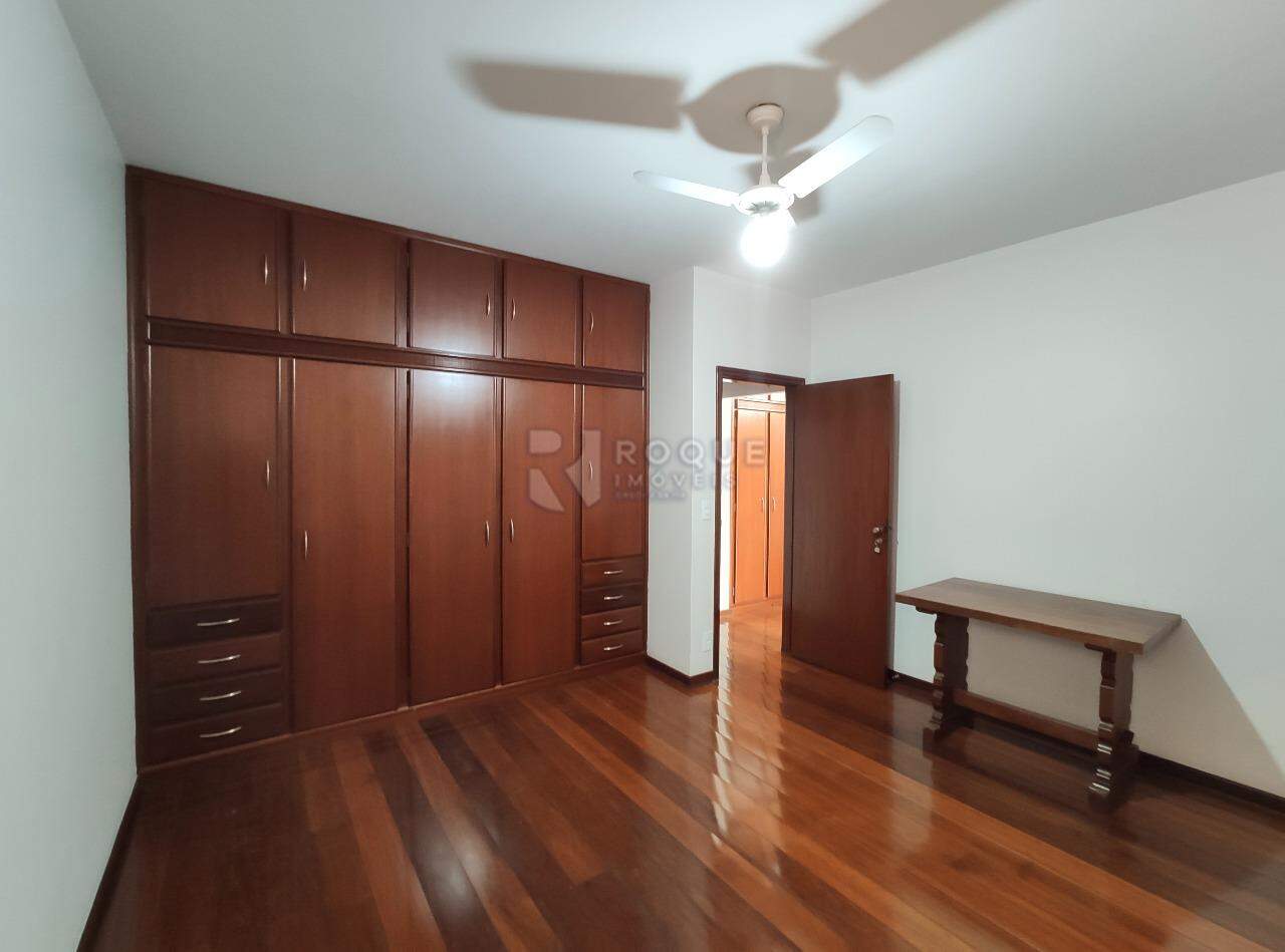 Casa Residencial para aluguel no bairro Vila Cristovam: Dormitório 2 segundo andar 