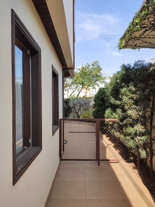 Casa Residencial para aluguel no bairro Vila Cristovam: Corredor 