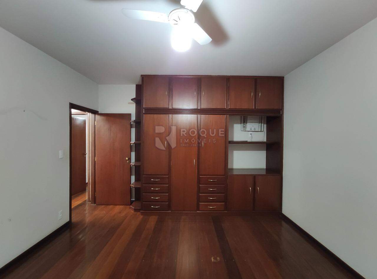 Casa Residencial para aluguel no bairro Vila Cristovam: Dormitório 4 segundo andar 