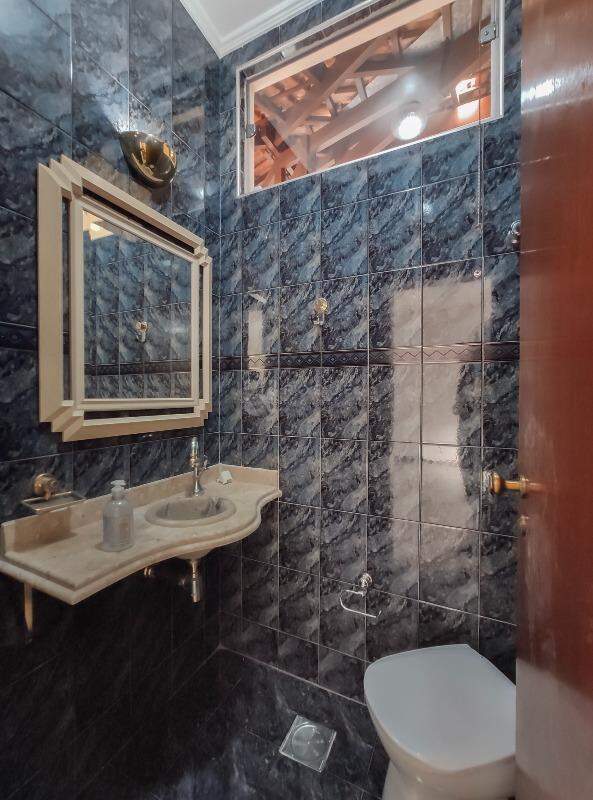 Casa Residencial para aluguel no bairro Vila Cristovam: Lavabo 