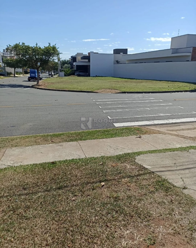 Terreno em condomínio à venda no bairro Residencial Margarida de Holstein: 