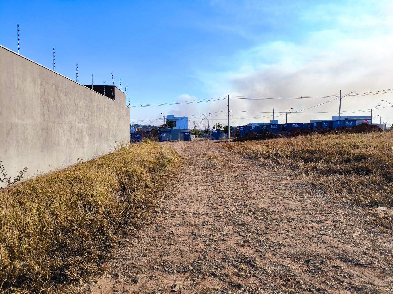 Terreno à venda no bairro Jardim Campo Verde II: 