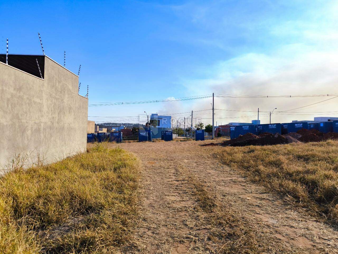 Terreno à venda no bairro Jardim Campo Verde II: 