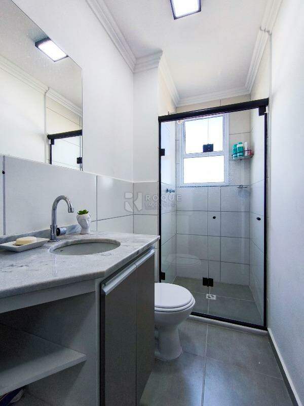 Apartamento à venda no bairro Graminha: BANHEIRO SOCIAL
