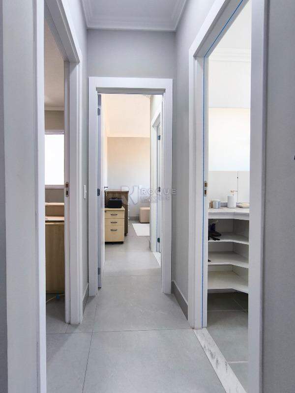 Apartamento à venda no bairro Graminha: CORREDOR INTERNO
