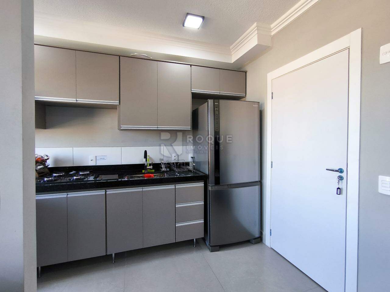 Apartamento à venda no bairro Graminha: COZINHA