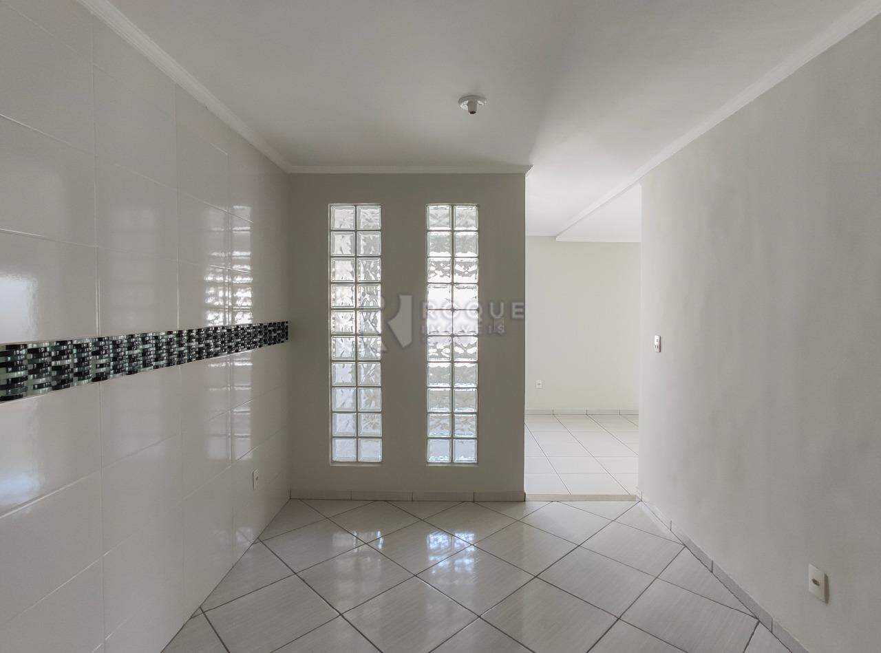 Casa Residencial à venda no bairro Parque Residencial Abílio Pedro: Cozinha