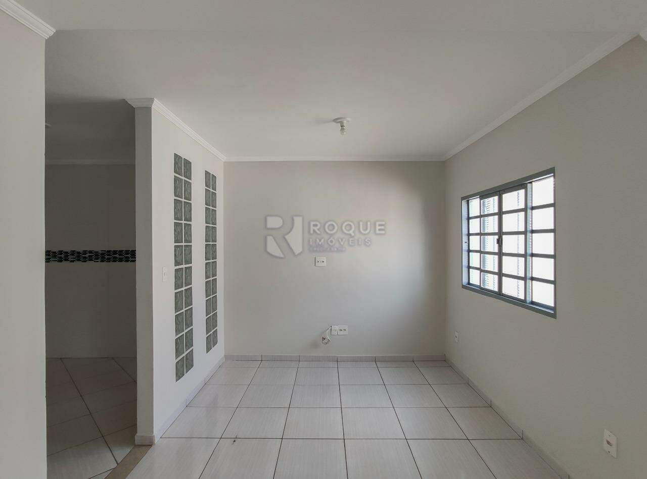 Casa Residencial à venda no bairro Parque Residencial Abílio Pedro: Sala