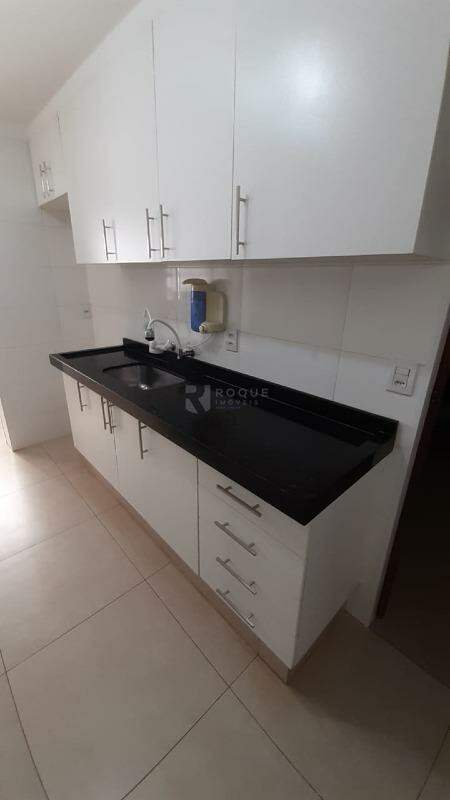 Apartamento à venda no bairro Vila Paulista: Cozinha 