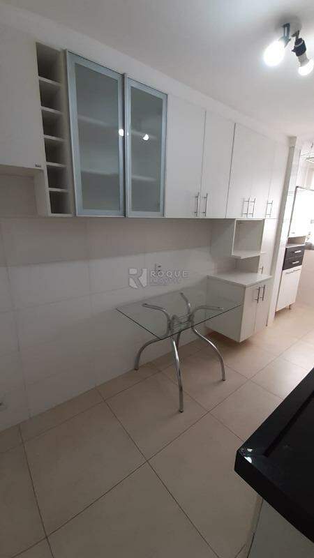 Apartamento à venda no bairro Vila Paulista: Cozinha 