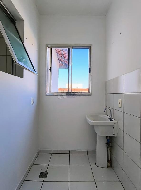 Apartamento para aluguel no bairro Jardim Parque Novo Mundo: Lavanderia