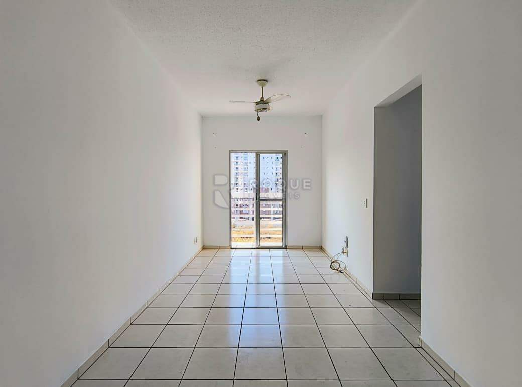 Apartamento para aluguel no bairro Jardim Parque Novo Mundo: Sala