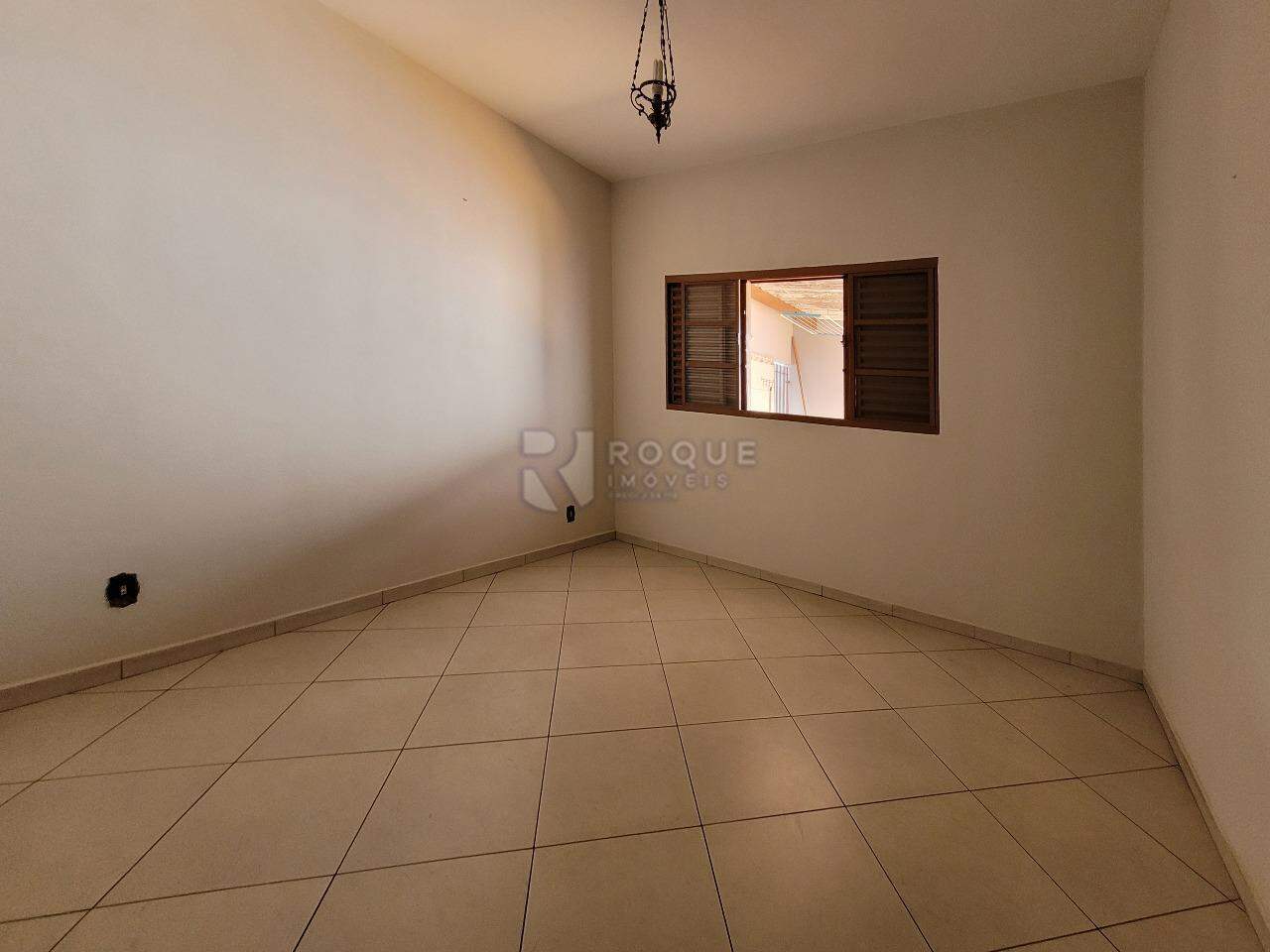 Casa Residencial à venda no bairro Centro: DORMITÓRIO 1