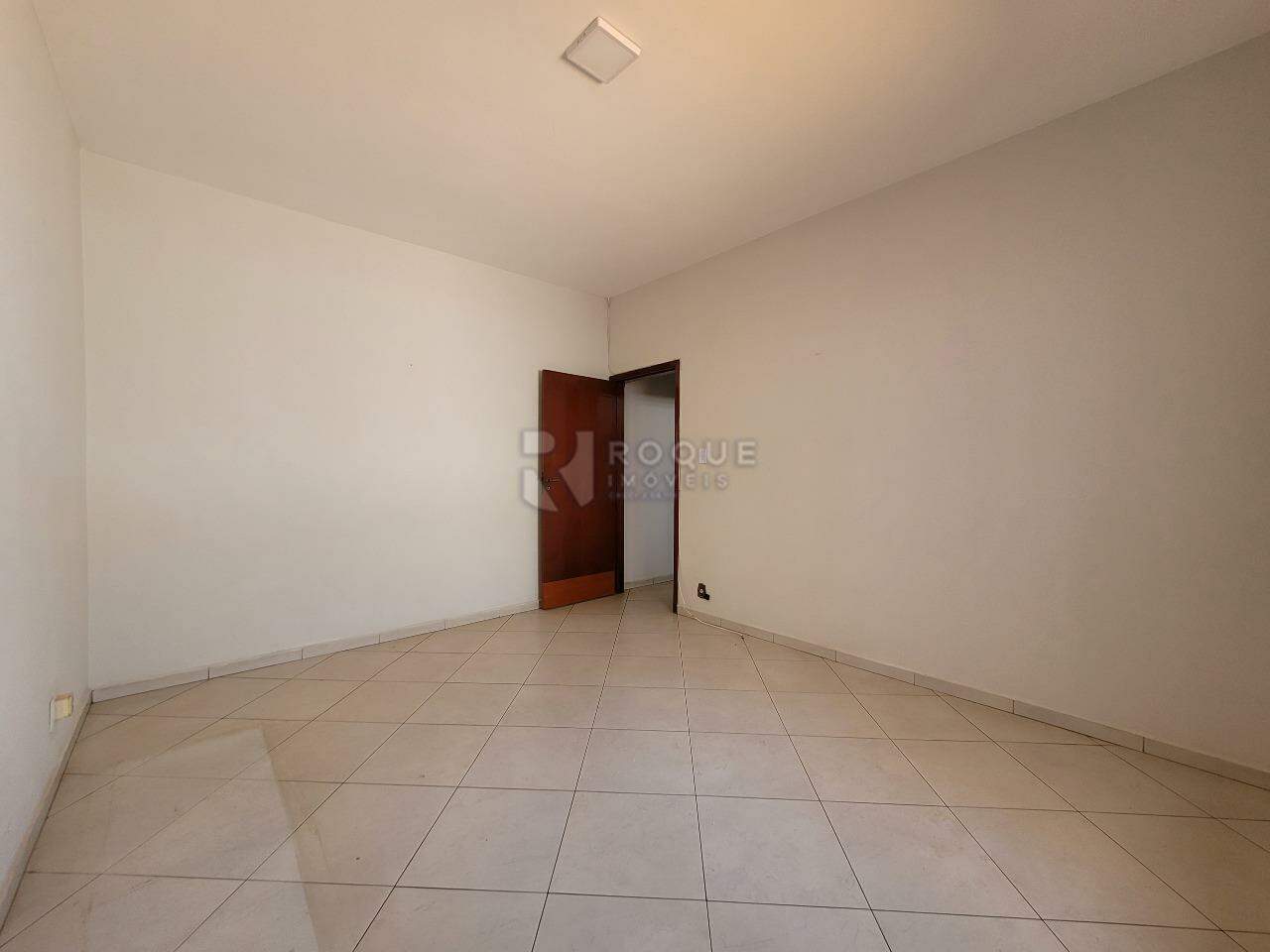 Casa Residencial à venda no bairro Centro: DORMITÓRIO 2