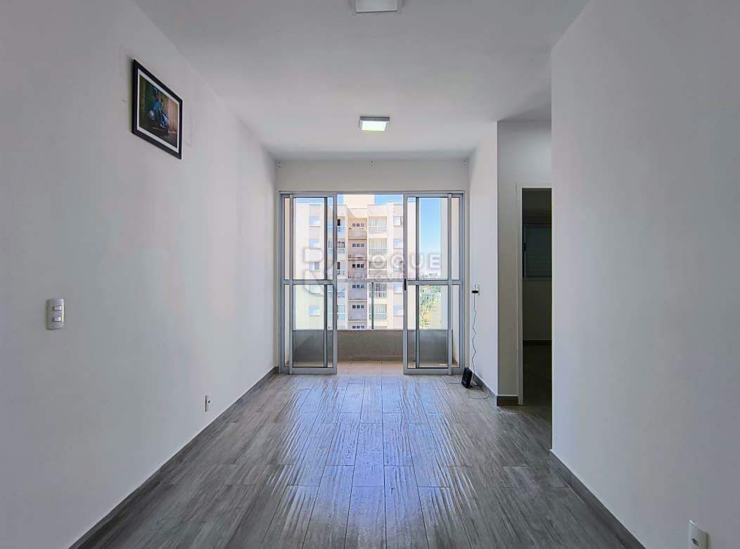 Apartamento para aluguel no bairro Vale das Esmeraldas: Sala