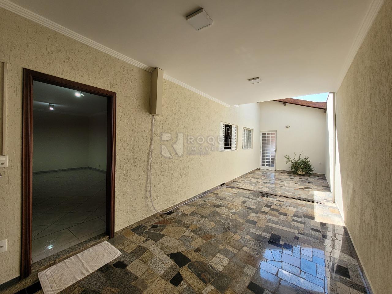 Casa Residencial à venda no bairro Jardim Nereide: GARAGEM