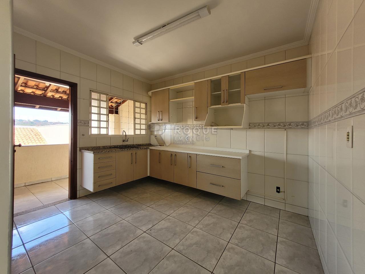 Casa Residencial à venda no bairro Jardim Nereide: COZINHA 